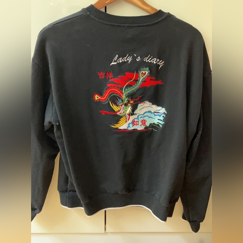 Embroidery “lucky” sweatshirt